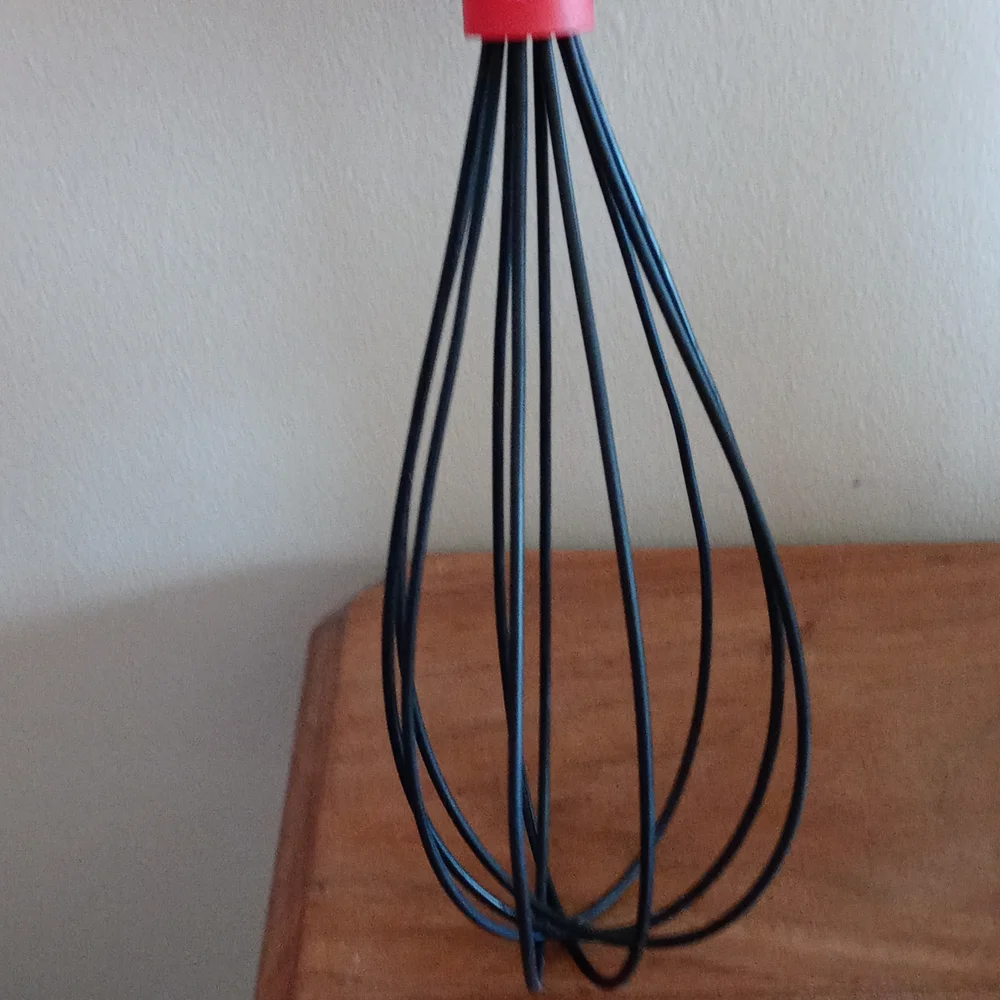 Silicon Snoopy whisk